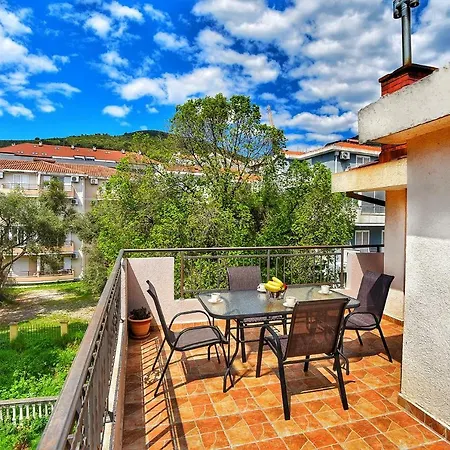 Apartment Nada 01 *