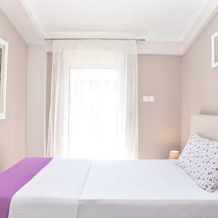 Apartment Nada 01 *